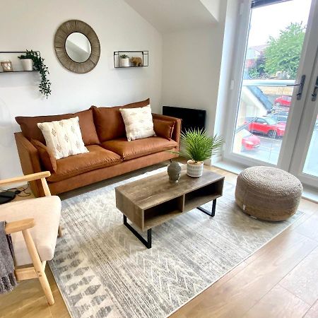 Modern 2 Bed Apartment/Free Parking/Near City/Self-Check In Handsworth 외부 사진