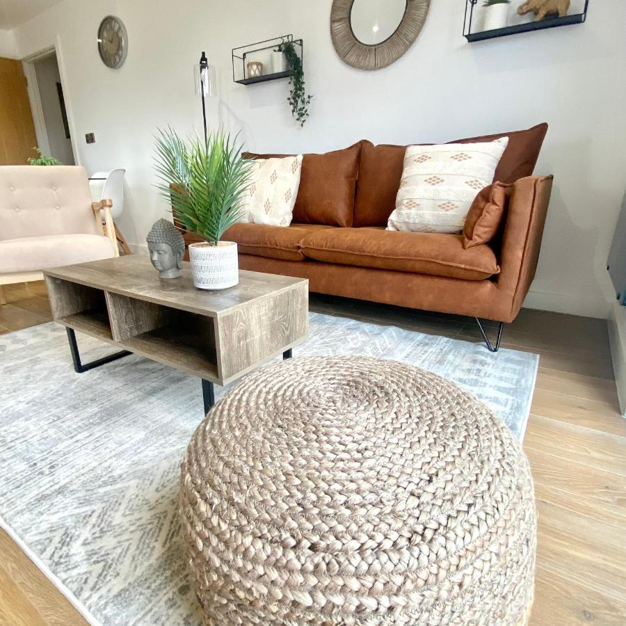 Modern 2 Bed Apartment/Free Parking/Near City/Self-Check In Handsworth 외부 사진