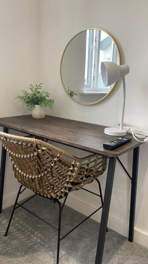 Modern 2 Bed Apartment/Free Parking/Near City/Self-Check In Handsworth 외부 사진