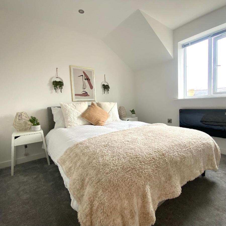 Modern 2 Bed Apartment/Free Parking/Near City/Self-Check In Handsworth 외부 사진